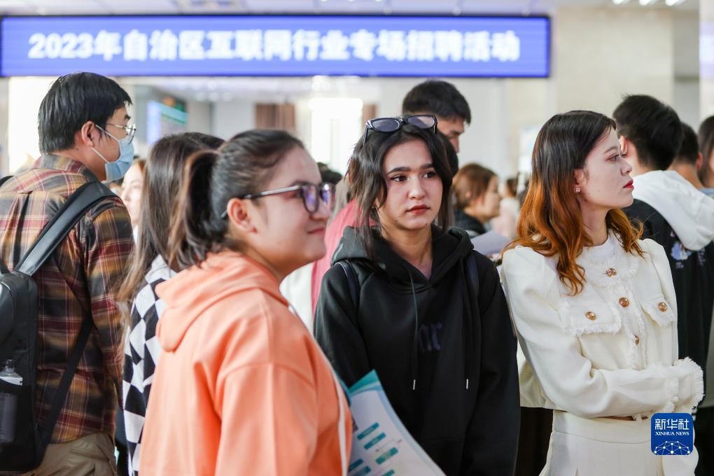 聚游棋牌官网